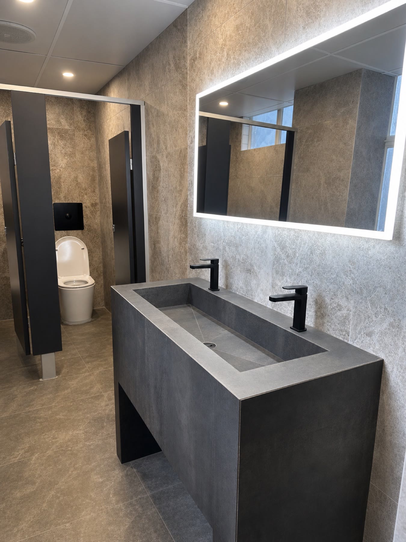 Commercial Amenities, 425 Collins Street, Melbourne CBD