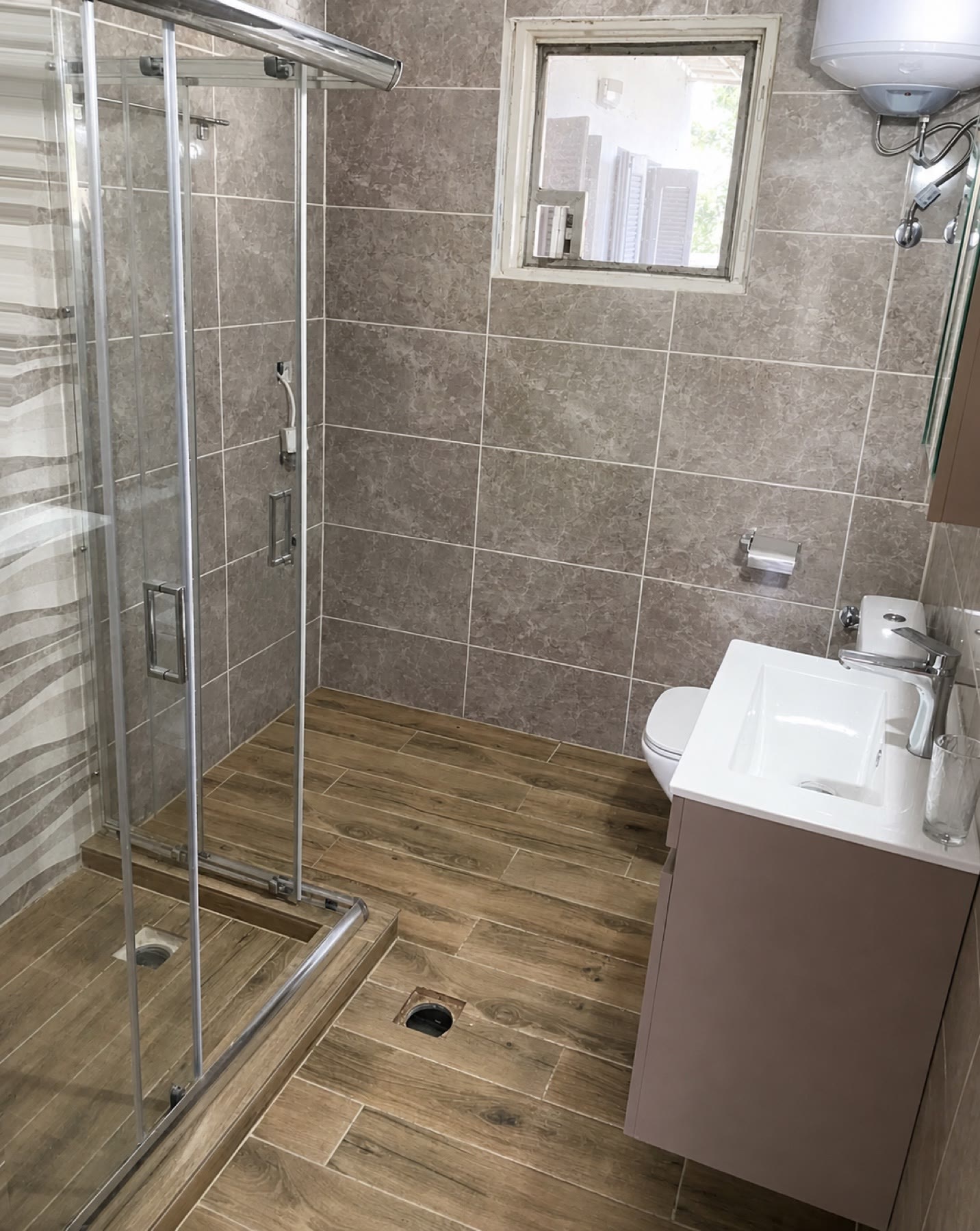 Grey Wood-look Bathroom, Kooyong, Victoria